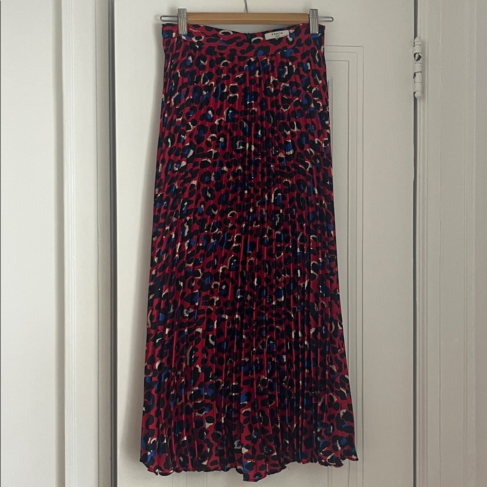 Leopard Print Pleated Skirt